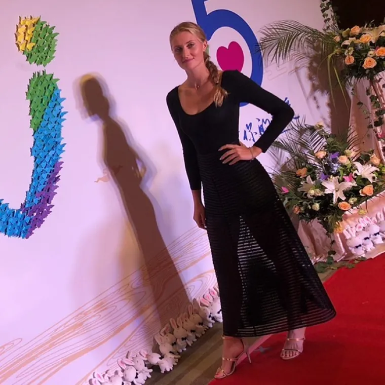 Nakon prekida Theima i Kristine, mediji su se raspisali o paru, a oni su s Instagrama izbrisali sve zajedničke fotografije. Čak je Theimova majka Karin komentirala njihov prekid: &quot;Stvarno sam voljela Kiki kao osobu i tenisačicu. Jako puno radi i fokusirana je na svoju karijeru, ali, kao što znate, oni su odrasli, tako da nemam pravo govoriti o tome&quot;, rekla je Theimova majka za The Sun 2019.