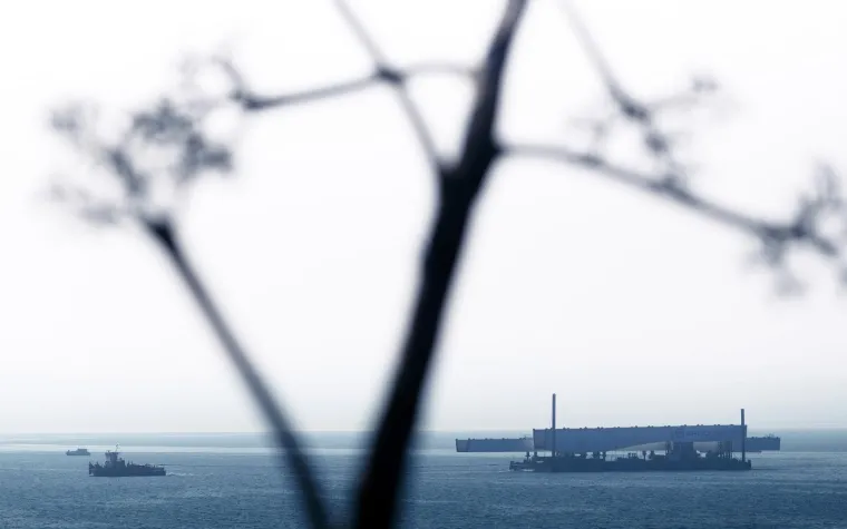 Sveukupno su planirane tri isporuke segmenata, a sama montaža završila bi do kraja ožujka nakon čega slijedi betoniranje kolničke ploče, što su ujedno i najdulji radovi na mostu.