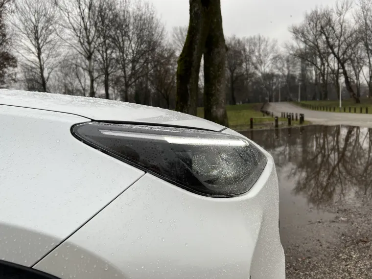 Odlična stvar je što kupci mogu odabrati i jači model s hibridnim motorom