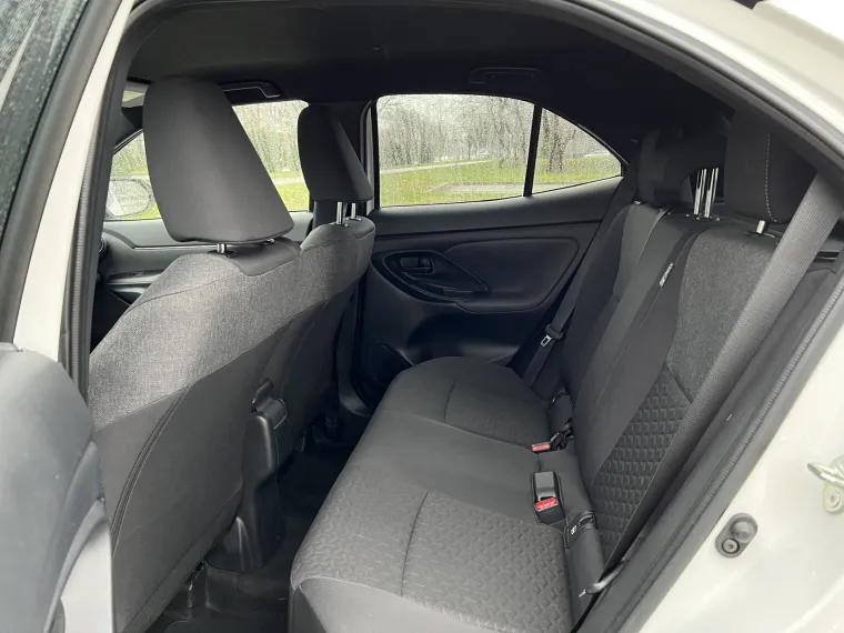 Stražnja klupa je prostrana, a mjesta u njoj ima dovoljno za ugodnu vožnju. 