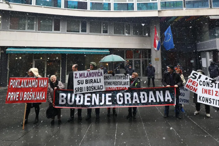 Nakurnjak je izravna poruka hrvatskom predsjedniku koju, vjerujemo, ne trebamo posebno objašnjavati. 