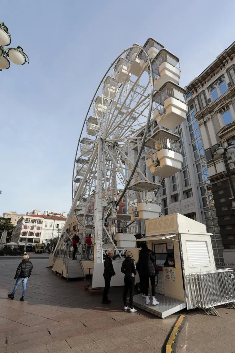 Rijeka dobila novu atrakciju: Tko je za vožnju 22 metara visokim panoramskim kotačem? Evo koliko košta