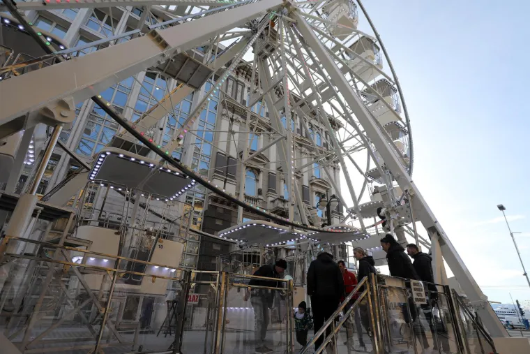 Rijeka dobila novu atrakciju: Tko je za vožnju 22 metara visokim panoramskim kotačem? Evo koliko košta