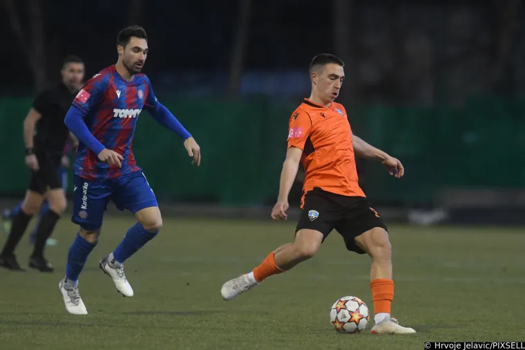 Hajduk u novim problemima, pogledajte što su njihovi navijači radili za vrijeme utakmice sa Šibenikom