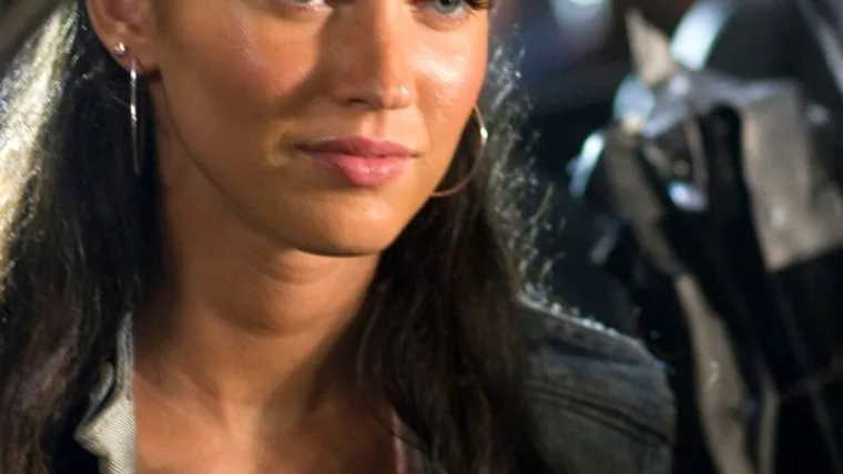 Megan Fox podijelila dražesne slike s Machine Gun Kellyjem, ali ljudima nešto 'smrdi': 'On je opasan'