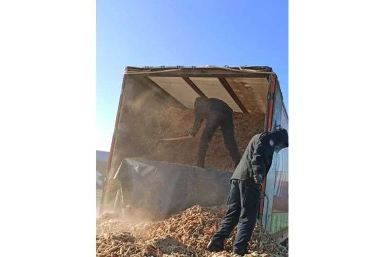 Zaplijenjeno preko 10 tona duhana duhanske melase za pu&scaron;enje u nargilama