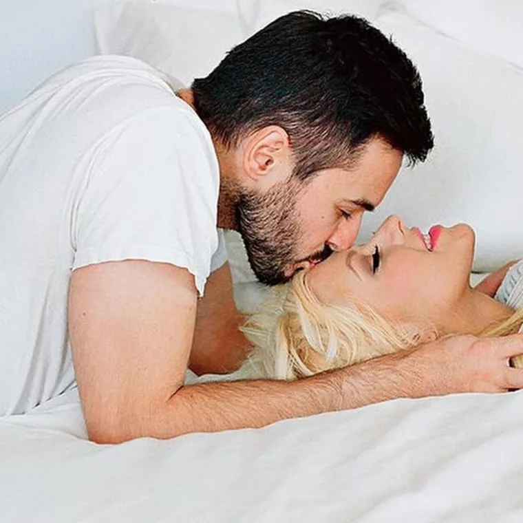 Obožavatelji su bili zabrinuti da njihova veza neće potrajati dugo zbog velike razlike u godinama. Naime, pjevačica je od nogometa&scaron;a starija čak 10 godina.