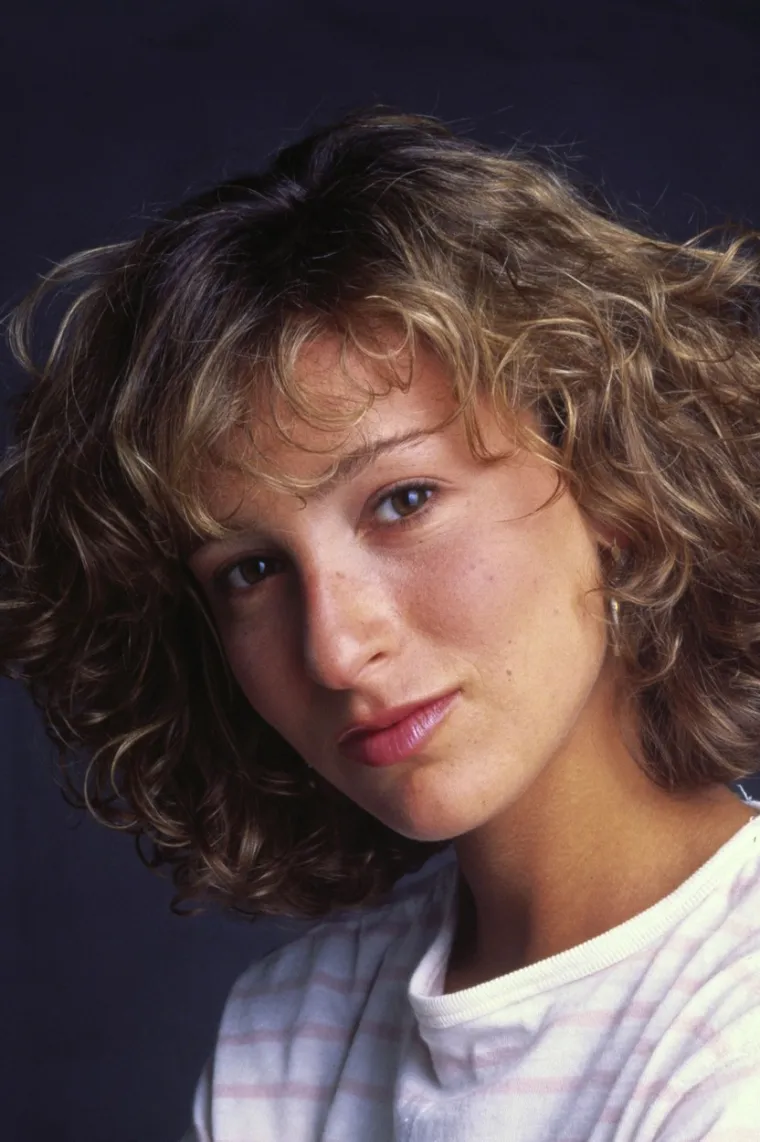 Iako Jennifer nikada nije bila tipična holivudska ljepotica, upravo zbog svog prirodnog izgleda postala je vrlo popularna.