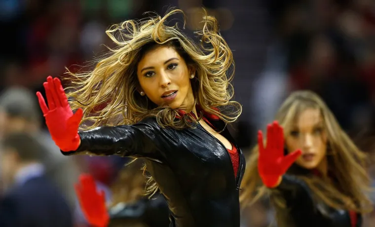 Cheerleadersice nastupaju: Evo nešto vruće, gipko, lijepo i zdravo za dobro jutro