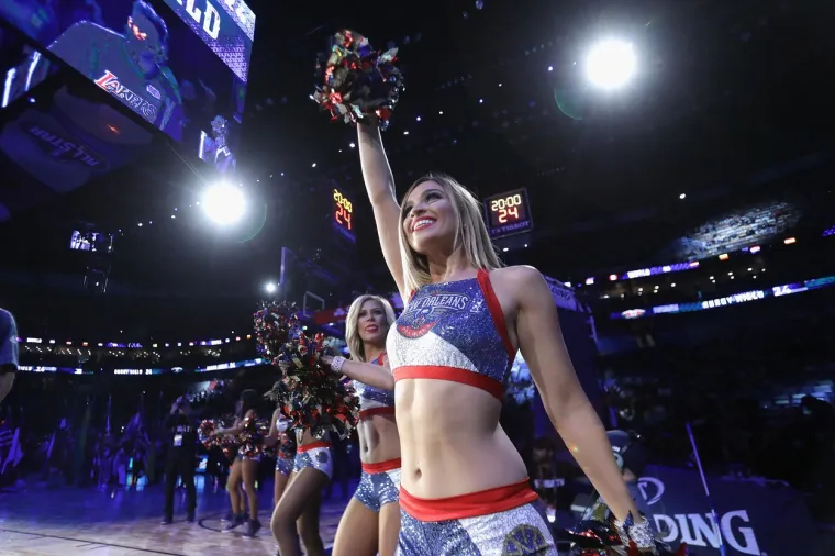 Cheerleadersice nastupaju: Evo ne&scaron;to vruće, gipko, lijepo i zdravo za dobro jutro