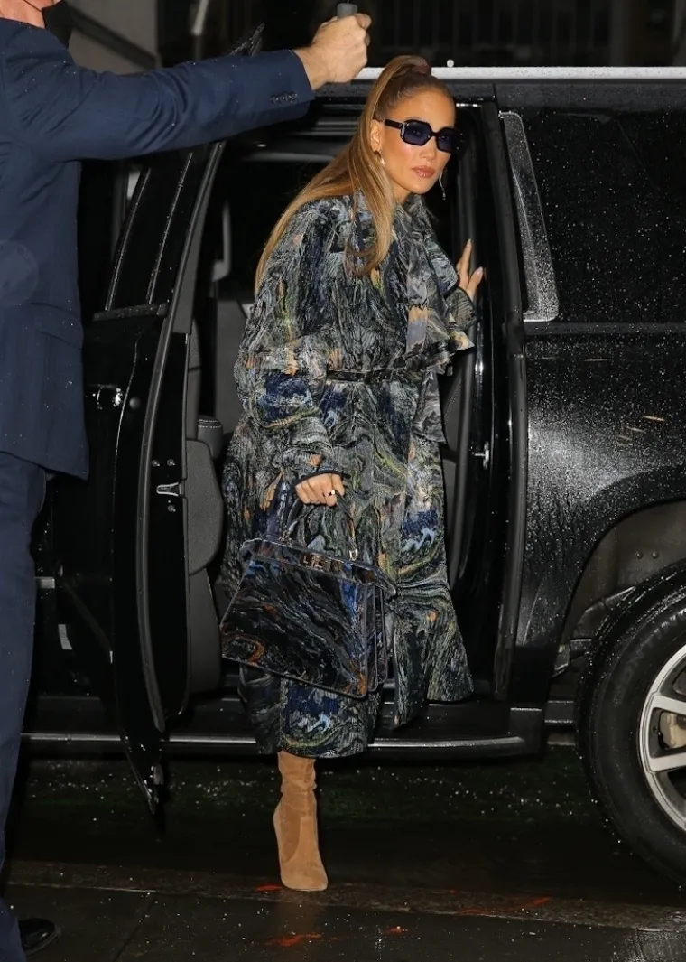 Jennifer Lopez zabljesnula:  Izgleda apsolutno savršeno, pogledajte samo što je stavila na sebe