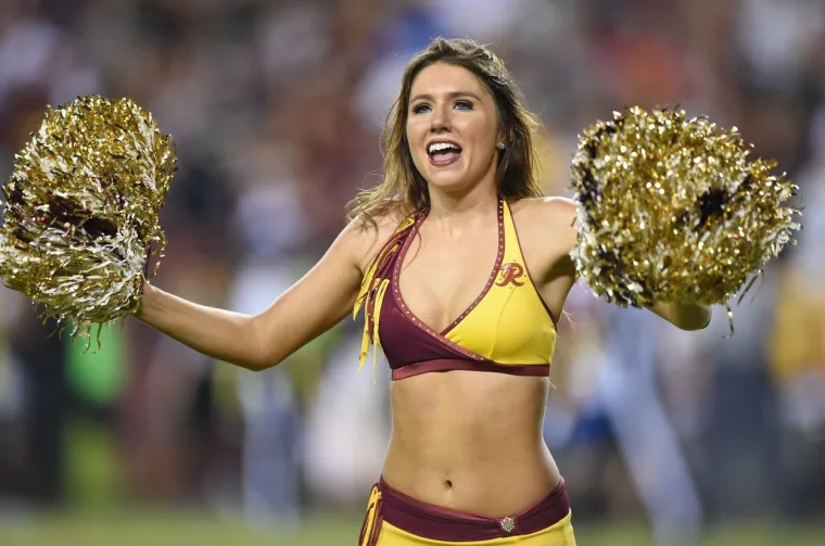 '&Scaron;to droljastije izgleda&scaron;, to će&scaron; lak&scaron;e upasti u cheerleaders ekipu, to je tako. Seksualno smo izložene'