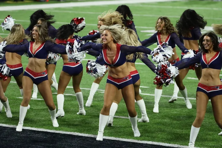 '&Scaron;to droljastije izgleda&scaron;, to će&scaron; lak&scaron;e upasti u cheerleaders ekipu, to je tako. Seksualno smo izložene'