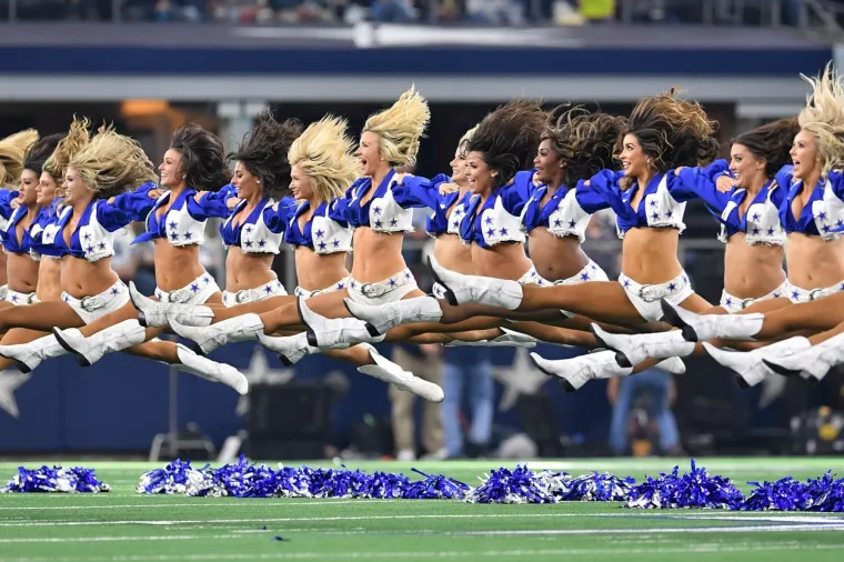 '&Scaron;to droljastije izgleda&scaron;, to će&scaron; lak&scaron;e upasti u cheerleaders ekipu, to je tako. Seksualno smo izložene'