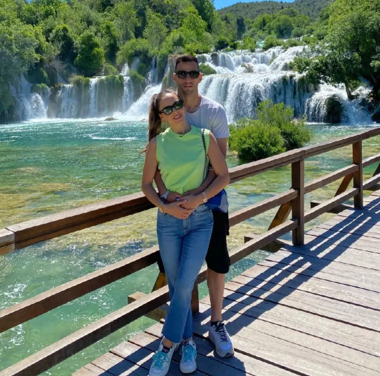 Lijepa Vanja osvojila  je srce Hajdukova napadača dok je bio tinejdžer i od tada su nerazdvojni