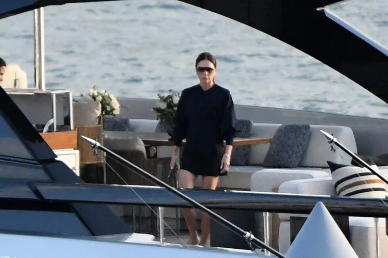 David Beckham otkrio veliku tajnu o Viktoriji: 'Nažalost, oženjen sam osobom koja 25 godina radi isto. Zato volim biti sam doma'