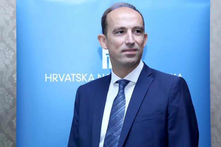 Viceguverner HNB-a Roman Šubić - bruto: 66.361 kuna, neto: 40.708 kuna