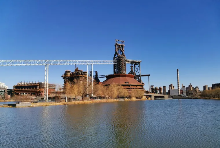 Jezivije slike s Olimpijskih igara nećete vidjeti. Bizarna skijaška staza iz Pekinga smještena je usred propale nuklearne elektrane