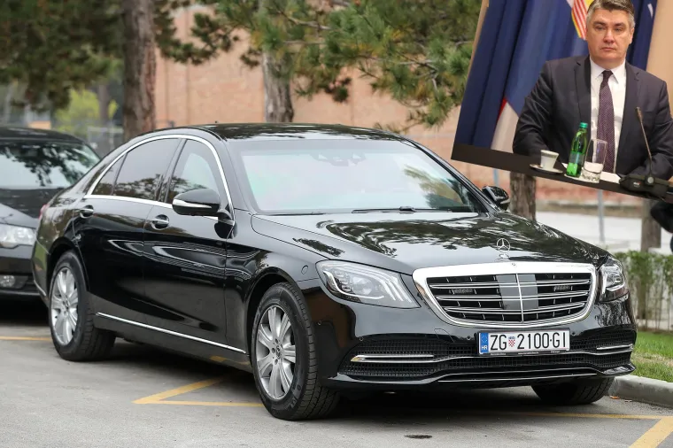 A njemačke proizvođače podržava i Hrvatska. Tako premijer Andrej Plenković i predsjednik Zoran Milanović imaju pravo na blindirane službene limuzine u vrijednosti šest milijuna kuna koje imaju nosače za strojnice i senzore za suzavac. Riječ je, naravno, o Mercedesu S 600 Guard koji su nabavljeni sredinom 2018. godine za potrebe prijevoza štićenih osoba zbog predsjedanja Europskom unijom. Ovaj automobil, otporan na metke i bombe pokreće snažni 6,0-litrenim V12 motorom koji razvija 525 konjskih snaga i 830 Nm okretnog momenta. I nije lagan, dok standardni automobil kreće od 2,2 tone težina S600 Guarda penje se na čak tri tone. Najveća brzina ovog automobila je 210 km/h, što i nije impresivno, ali na umu treba imati svu tu težinu koju nosi. Karoserija ima zaštitni čelik integriran između konstrukcije i unutarnje kože, a tu je i debelo staklo presvučeno polikarbonatom iznutra. Zatim je tu oklop koji prvi put pokriva cijelo podvozje, pružajući zaštitu od podzemnih eksplozija. Ovjes S600 poboljšan je kako bi podnio i povećanu težinu; zračne opruge sprijeda su ojačane, dok se na stražnjoj osovini koriste dodatne čelične opruge. Prigušivači su aktivni, a Mercedes je stavio veće kočnice od standardne S-klase. Guard također koristi run-flat gume sa sustavom praćenja, koje omogućuju vožnju do 30 kilometara nakon uništenja. Dodajmo da premijer i predsjednik jako rijetko koriste ove Mercedese, te se oni uglavnom koriste za prijevoz stranih državnika koji posjećuju Hrvatsku. 