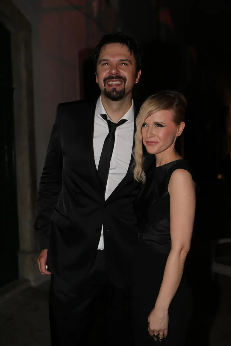 2014. - Kada se Gra&scaron;o jednom rijetkom prilikom Danijeli pridružio na pozornici, izjavila je: ''Jako puno godina smo zajedno i odlučili smo da ne petljamo karijere koliko je to moguće jer smo zapravo i počeli odvojenih karijera. I to radimo u nekakvim zaista posebnim prilikama'', dodala je Danijela, a zatim su zajedno otpjevali pjesmu "Najdraže moje". 