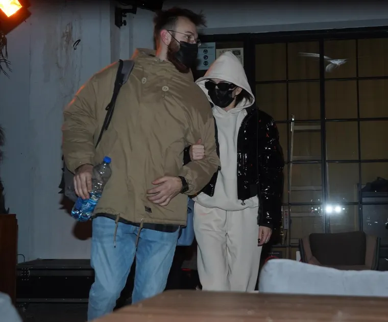 Severina uhvaćena u beogradskoj Beton Hali, ruku pod ruku s naočitim frajerom! Pokušala se sakriti, ali...