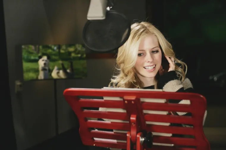 Sve su cure htjele biti kao ona: I dalje izgleda kao cura, a preživjela je te&scaron;ku bolest i 2 životna kraha. Evo kako se mijenjala