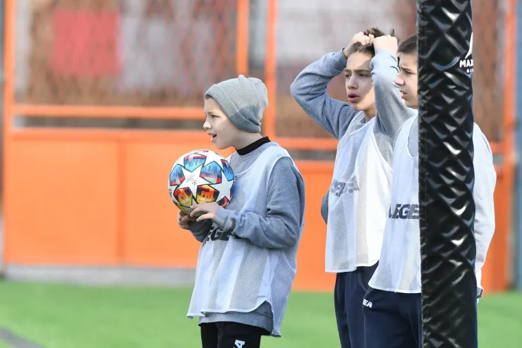 Na utakmici između NK Varaždin i NK Orijent 1919. Leonard Vuk slomio nogu