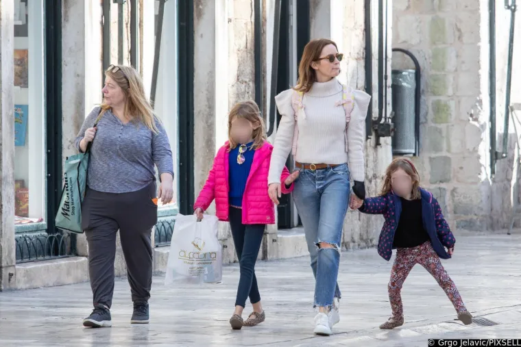 Emily Blunt stigla u Dubrovnik: Slavna glumica uživa s djecom dok je suprug John Krasinski na snimanju