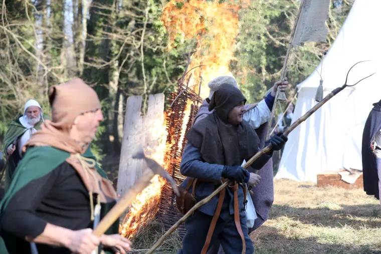 FOTO Uprizorili brutalnu bitku iz Seljačke bune iz 1573., napad na Tahyjev grad u Stubičkom Golubovcu