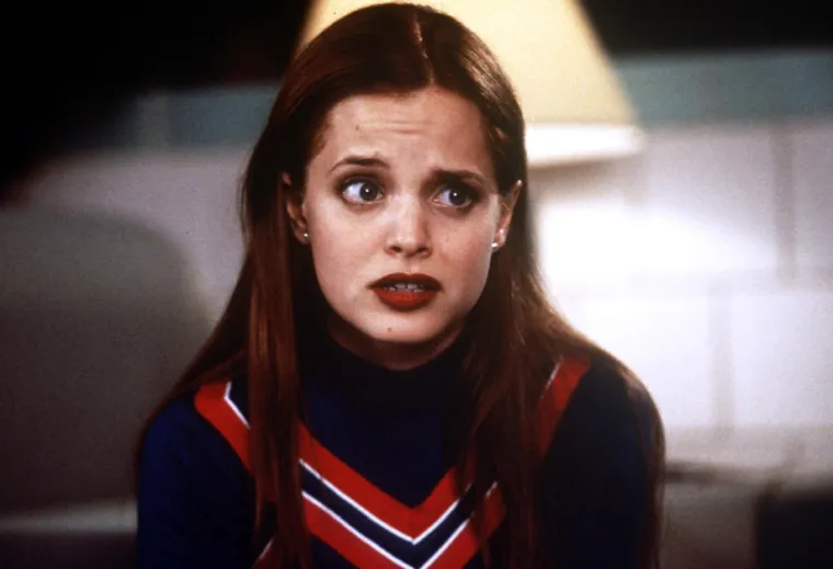 Časopis Entertainment Weekly proglasio je Menu najdomoljubnijom umjetnicom 2000. godine, aludirajući na njezina tri uzastopna filma s riječju &quot;american&quot; u naslovima: American Pie (1999.), American Beauty (1999.) i Live Virgin (1999.). Godine 2001. je tom popisu dodala i American Pie 2 (2001). A onda je, više od desetljeća kasnije, svom životopisu dodala još jedan &quot;američki&quot; film, American Reunion (2012.).