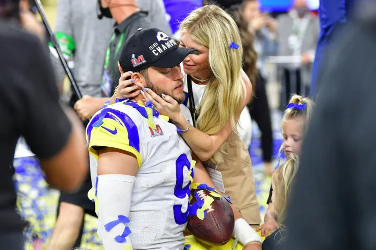 Svašta se događalo na 56. Super Bowlu u Los Angelesu: Pogledajte kadrove nezapamćenog ludila