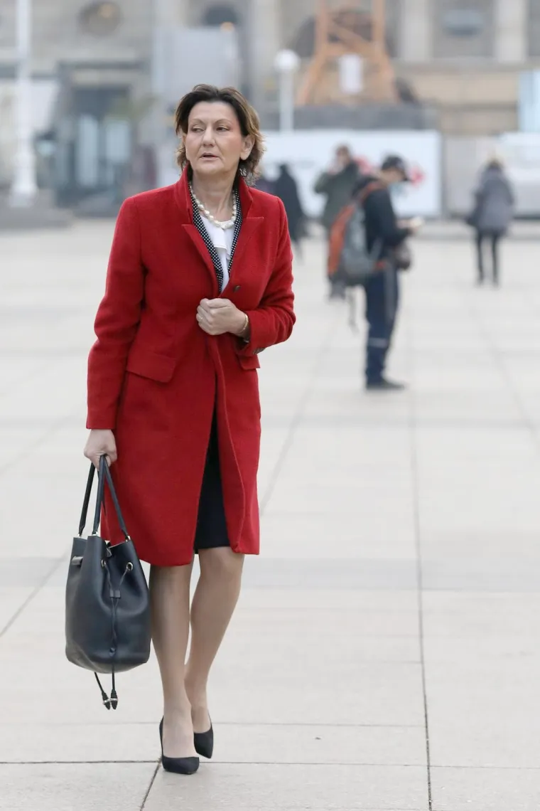 Promarširala centrom Zagreba: Bivša ministrica financija ukazala se na Trgu i iznenadila izgledom