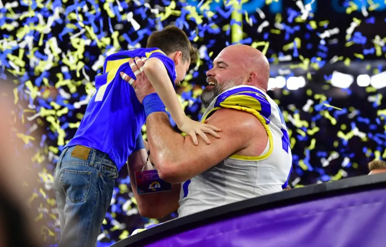 Rekordan 56. Super Bowl: Prokockano vi&scaron;e od 7,6 milijardi dolara, pojedeno vi&scaron;e od milijardu pilećih krilaca; Reklama od 30 sekundi ko&scaron;tala sedam milijuna dolara