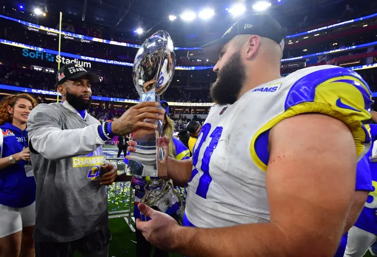 Rekordan 56. Super Bowl: Prokockano vi&scaron;e od 7,6 milijardi dolara, pojedeno vi&scaron;e od milijardu pilećih krilaca; Reklama od 30 sekundi ko&scaron;tala sedam milijuna dolara