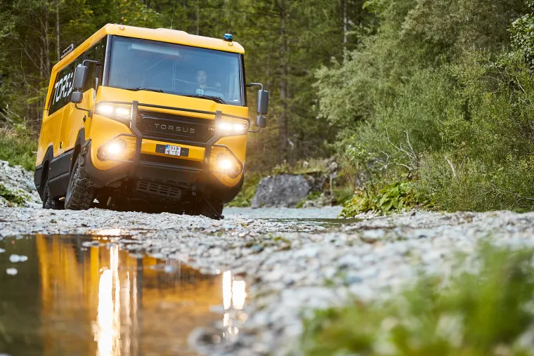 Točno ime ovog modela je Torsus Praetorian, a njegovi tvorci tvrde da je ovo prvi čistokrvni off-road autobus s pogonom na sve kotače na svijetu
