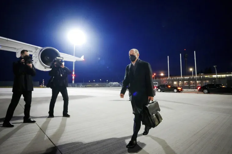 Putinove vlasti njemačkog kancelara htjele slati na ruski PCR. Scholz odbio i postupio po svome