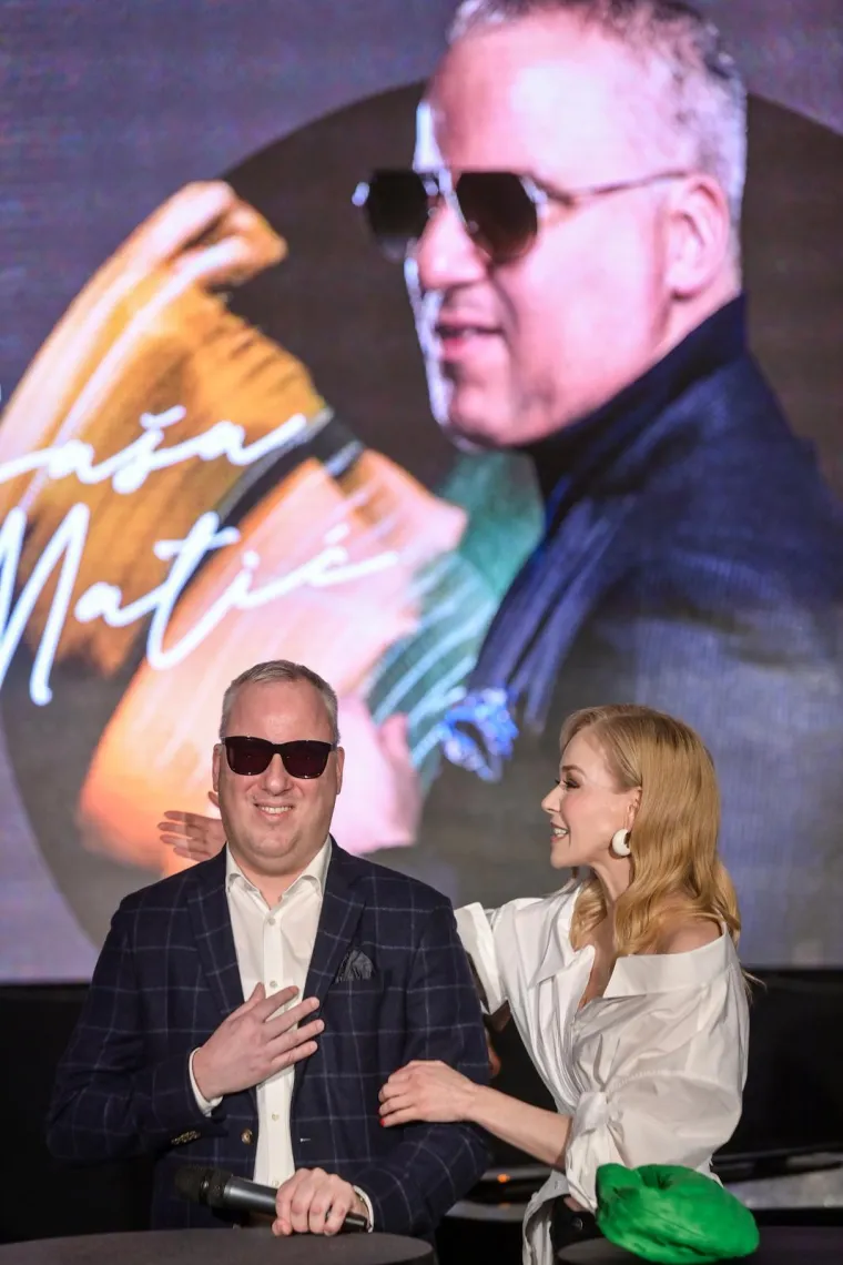 Ovakvu je jo&scaron; niste vidjeli: Jelena Rozga posebno je blistala na promociji novog albuma Sa&scaron;e Matića