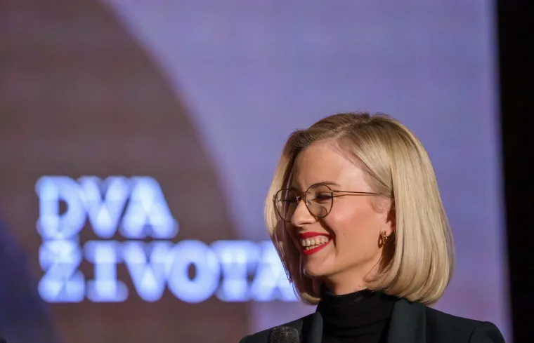 Ovakvu je jo&scaron; niste vidjeli: Jelena Rozga posebno je blistala na promociji novog albuma Sa&scaron;e Matića