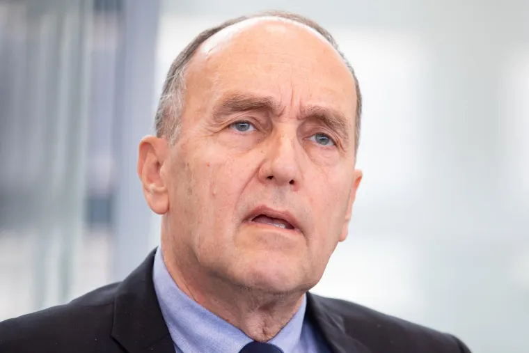 ZRAČNA LUKA DUBROVNIK - član Uprave Frano Luetić (HDZ) - Bruto: 34.907 kuna, Neto: 22.662 kuna (podatak iz rujna 2021.)