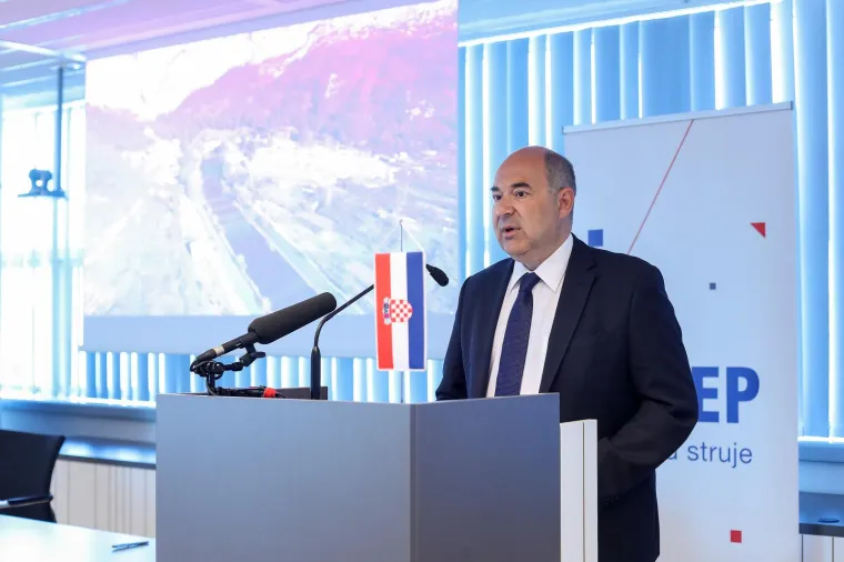 HRVATSKA ELEKTROPRIVREDA - predsjednik Uprave Frane Barbarić (HDZ) - Bruto: 39.383 kuna, Neto: 22.958 kuna (podatak iz siječnja 2018. godine)