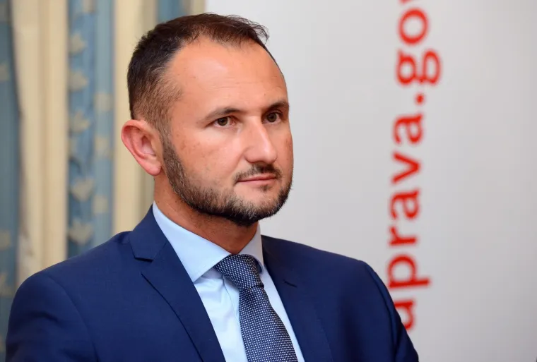 Agencija za podr&scaron;ku informacijskim sustavima i informacijskim tehnologijama - predsjednik Uprave Sa&scaron;a Bilić (HDZ) - Bruto: 45.793 kuna, Neto: 25.381 kuna