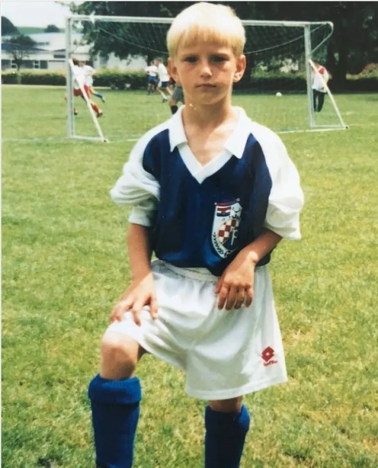 Rakitić je za vrijeme SP u Rusiji objavio ovu fotograiji i pokraj nje napisao: 'Ovdje je sve pocelo.. i sad, idemo Hrvatska'