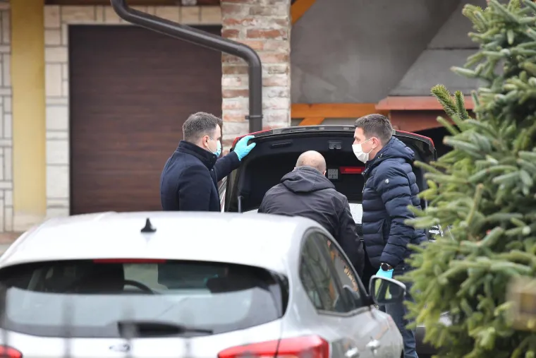 Susjedi ministra Horvata su iznenađeni policijskom akcijom u rano subotnje jutro. &quot;Inače često dolazi u Donju Dubravu, i za vikend i preko tjedna. Pozdravi nas, ali nema on vremena za nas. Dobar je bio, radio je kao crv, školovao se&quot;, rekla je ministrova susjeda Ruža Radmanić novinarima koji su se u velikom broju okupili ispred Horvatove kuće. 