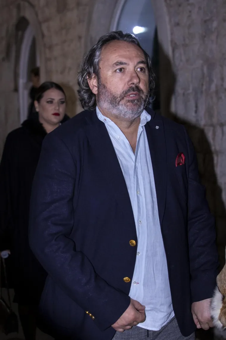 Hana i Petar dobili su bebu, a ovako je izgledao njihov drugi najsretniji dan u životu: Poznati kumovi sve su držali pod kontrolom