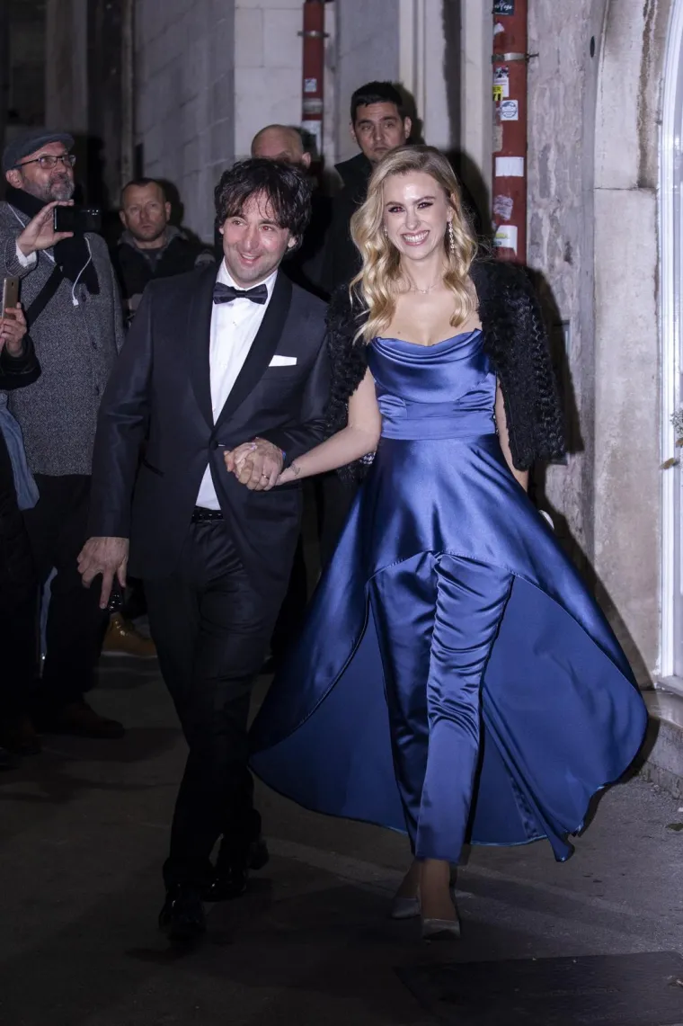 Hana i Petar dobili su bebu, a ovako je izgledao njihov drugi najsretniji dan u životu: Poznati kumovi sve su držali pod kontrolom