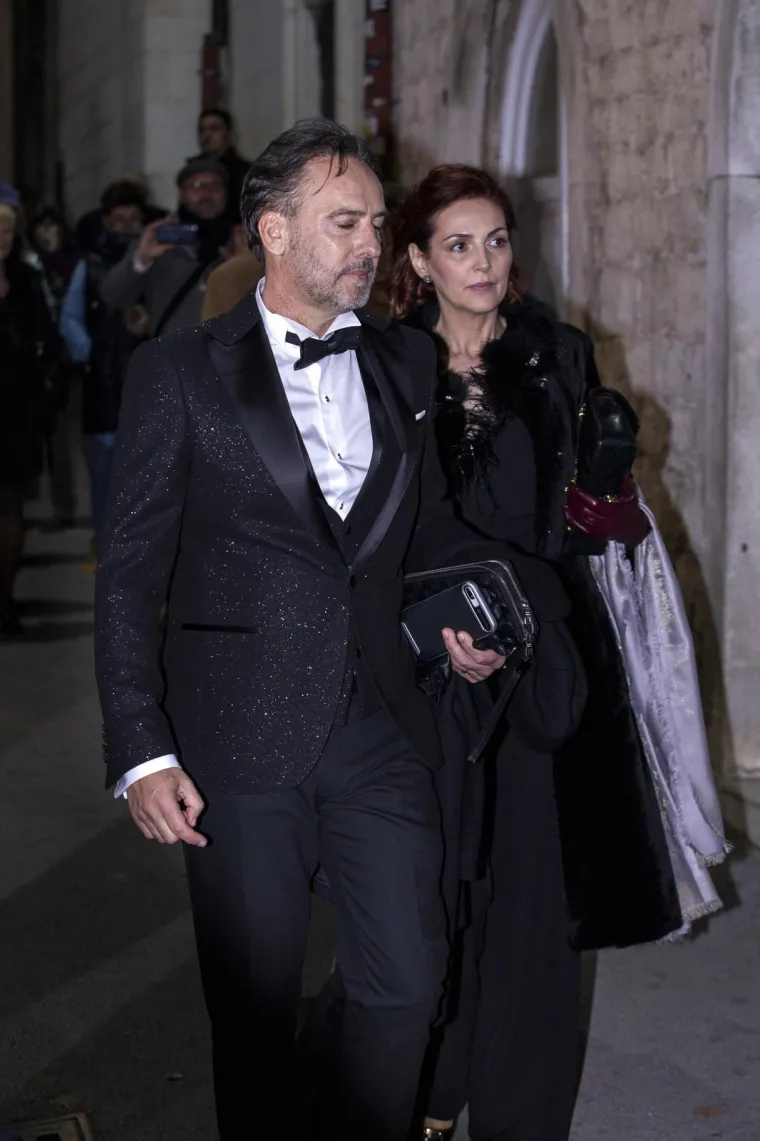 Hana i Petar dobili su bebu, a ovako je izgledao njihov drugi najsretniji dan u životu: Poznati kumovi sve su držali pod kontrolom