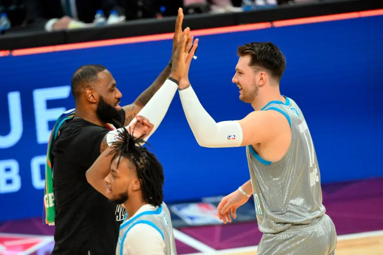Ovako je to spektakularno izgledalo noćas u Clevelandu na 71. All Star susretu najboljih ko&scaron;arka&scaron;a svijeta