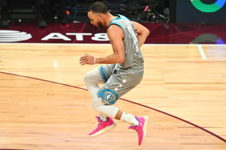 Ovako je to spektakularno izgledalo noćas u Clevelandu na 71. All Star susretu najboljih ko&scaron;arka&scaron;a svijeta