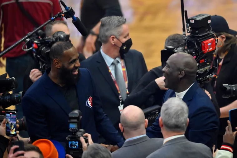 LeBron James i Michael Jordan