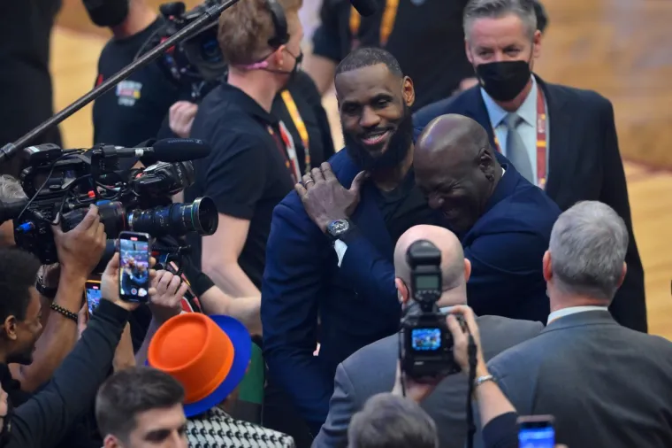 Jordan je krenuo prema LeBronu, a onda se dogodilo nešto sasvim neočekivano